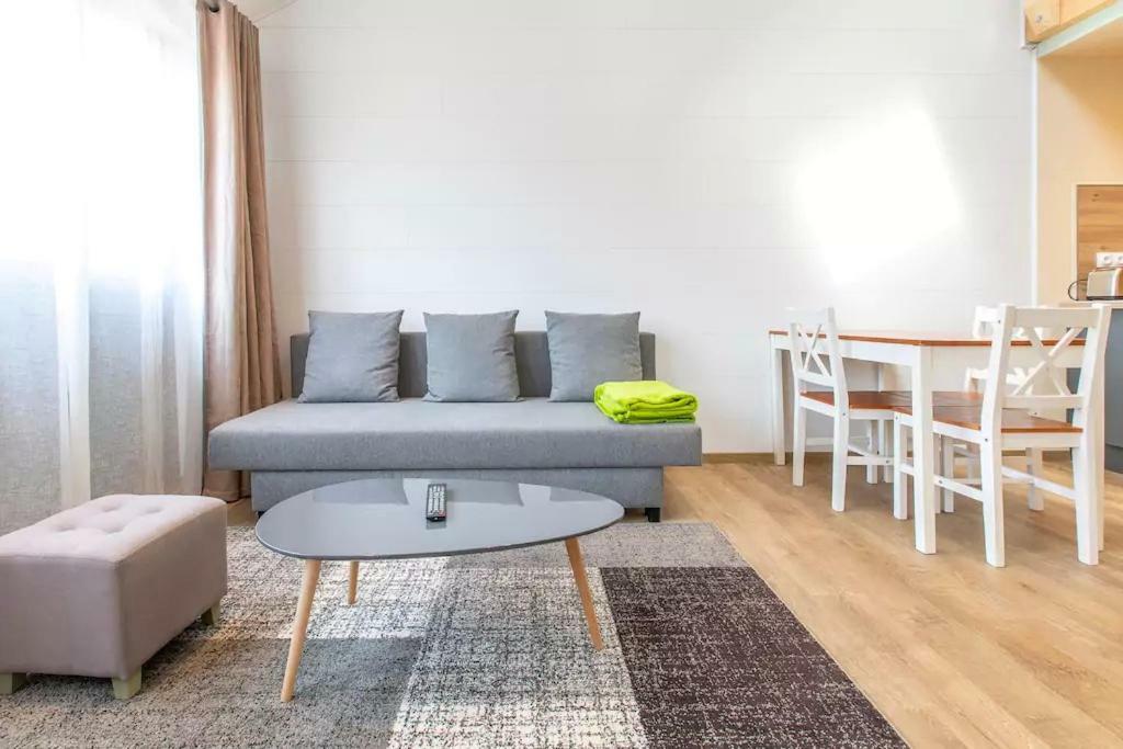 Domaine Des Ecuries - Meubles A Apartment *